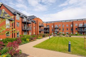 Photo 8- click for photo gallery